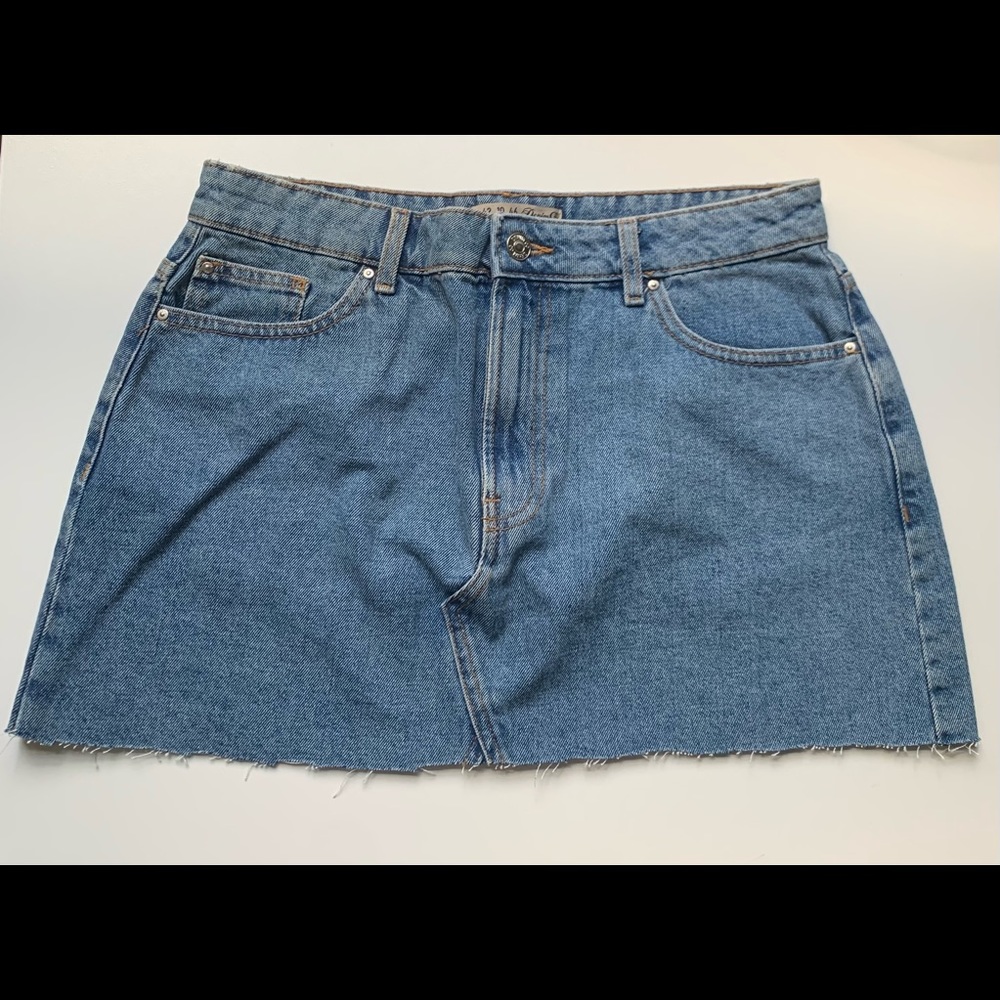 Vintage Inspired Denim Mini Skirt 💙